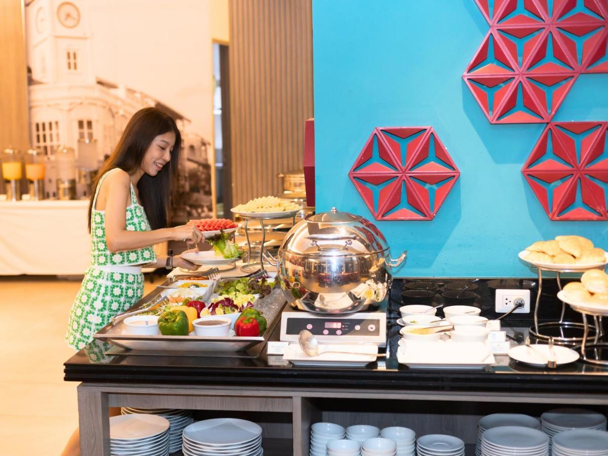 Отель Ibis Styles City Пхукет